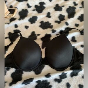 NWOT Victoria Secret padded underwire bra